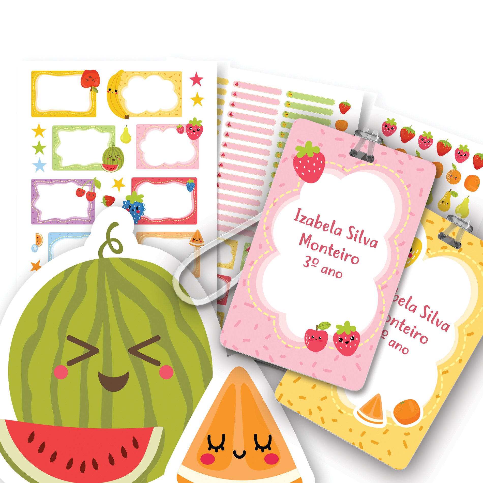 Imagem de etiqueta escolar personalizada com tag para mochila em fundo branco