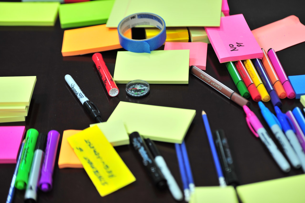 Adesivos para Material Escolar: Personalize o Material dos Pequenos