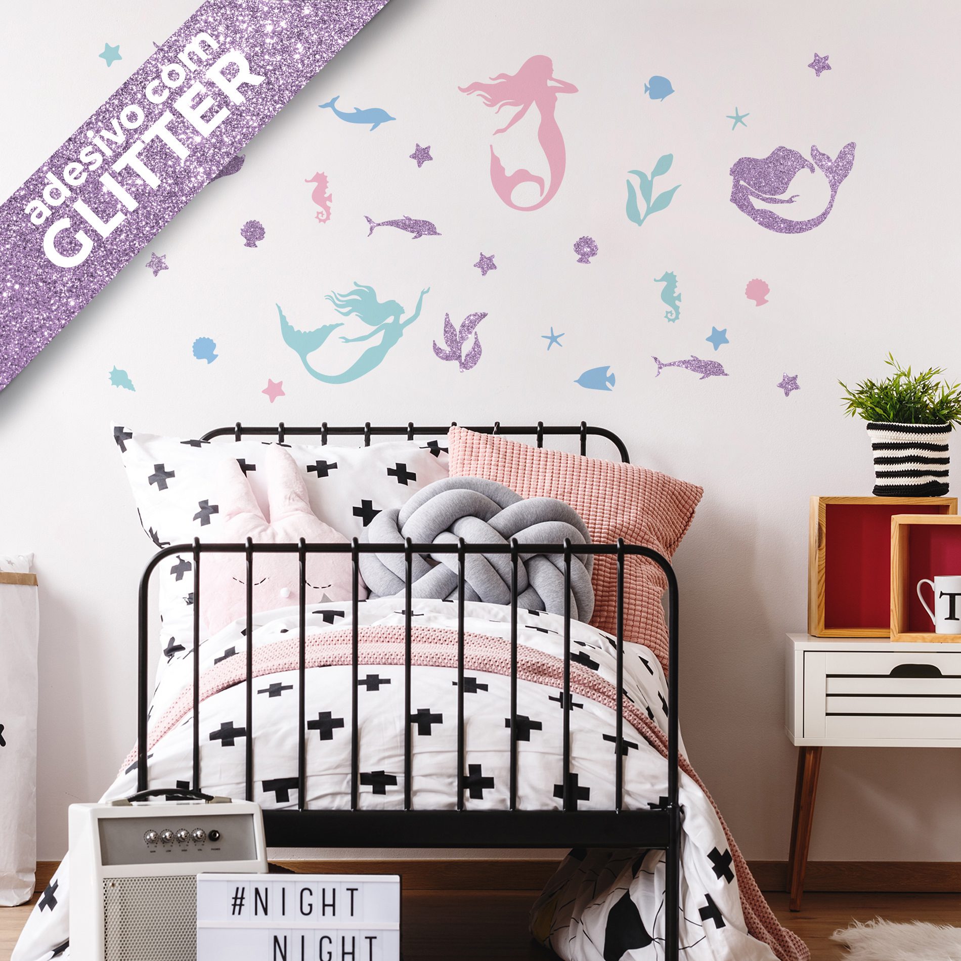 Adesivo de Parede Sereias com Glitter Lilás