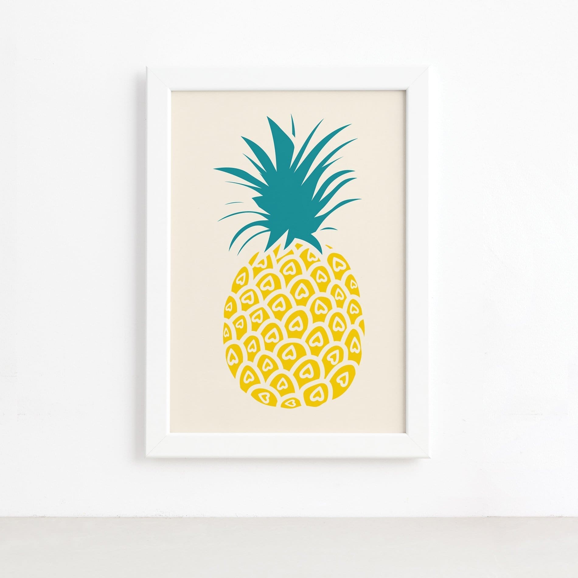 Quadro Abacaxi Coracões Moldura Branca 22x32cm