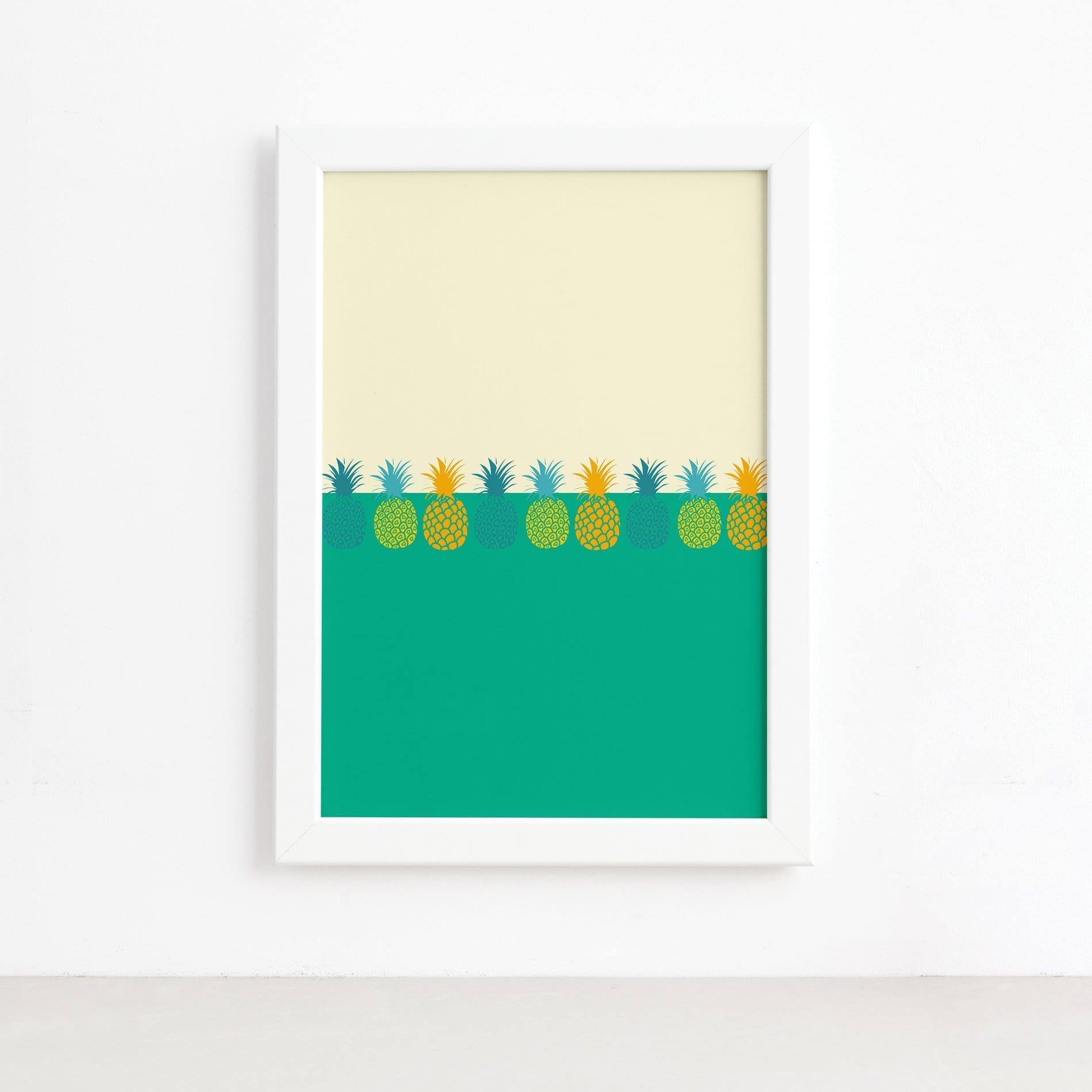 Quadro Abacaxis Meio a Meio Moldura Branca 22x32cm