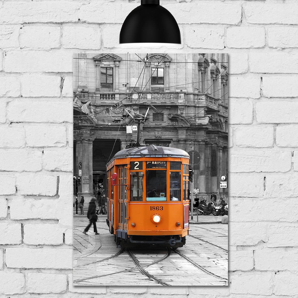 bw_orange_trolly_car_italy_1.jpg