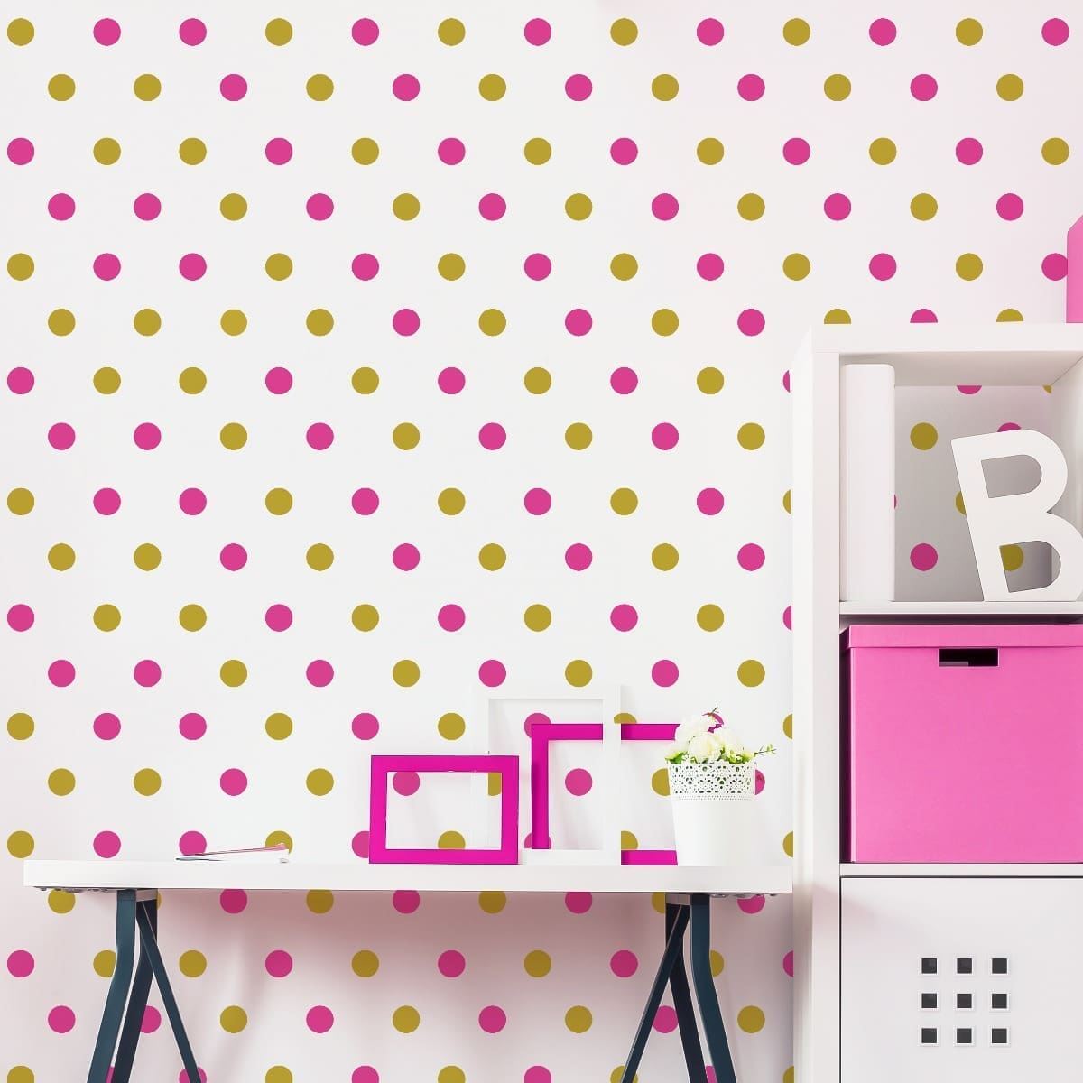 Adesivo de Parede Bolinhas Rosa e Dourado 288un