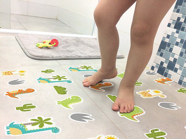 Adesivo de Parede Triangulos Coloridos