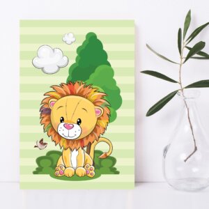 cenario_leao_baby_na_floresta_placa_1900.jpg