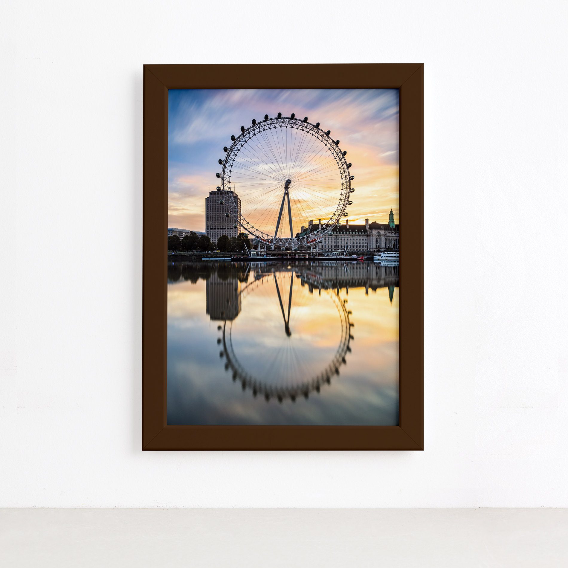 Quadro Roda Gigante London Eye Moldura Marrom 22x32cm,Quadro Roda Gigante London Eye Moldura Marrom 22x32cm