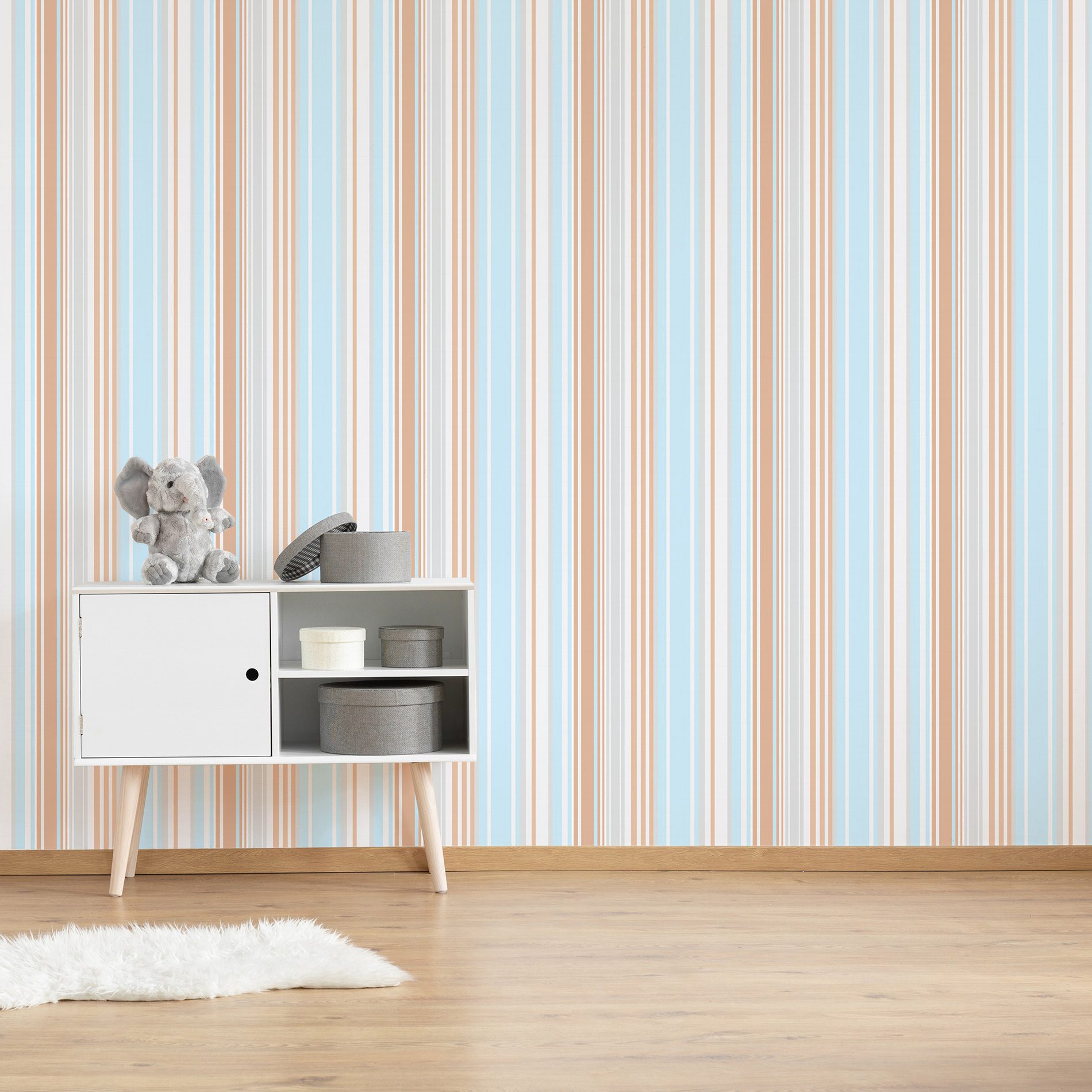 cenario_papel_parede_listrado_azul_bebe_e_bege_1900.jpg