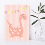 Placa Dinossauro Menina Rosa Coral 30x40cm