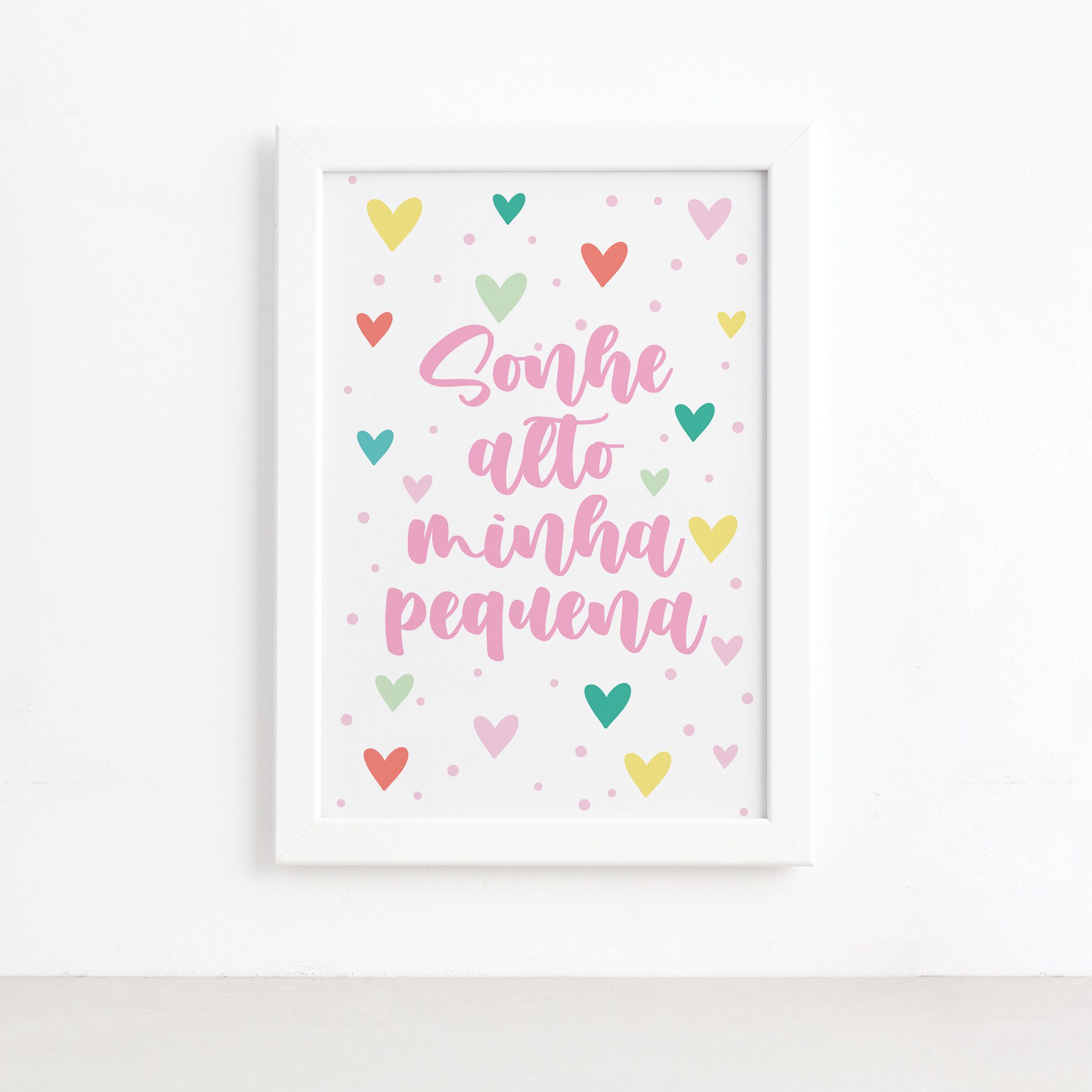 cenario_quadro_branco_sonhe_alto_pequena_coracoes_1900.jpg