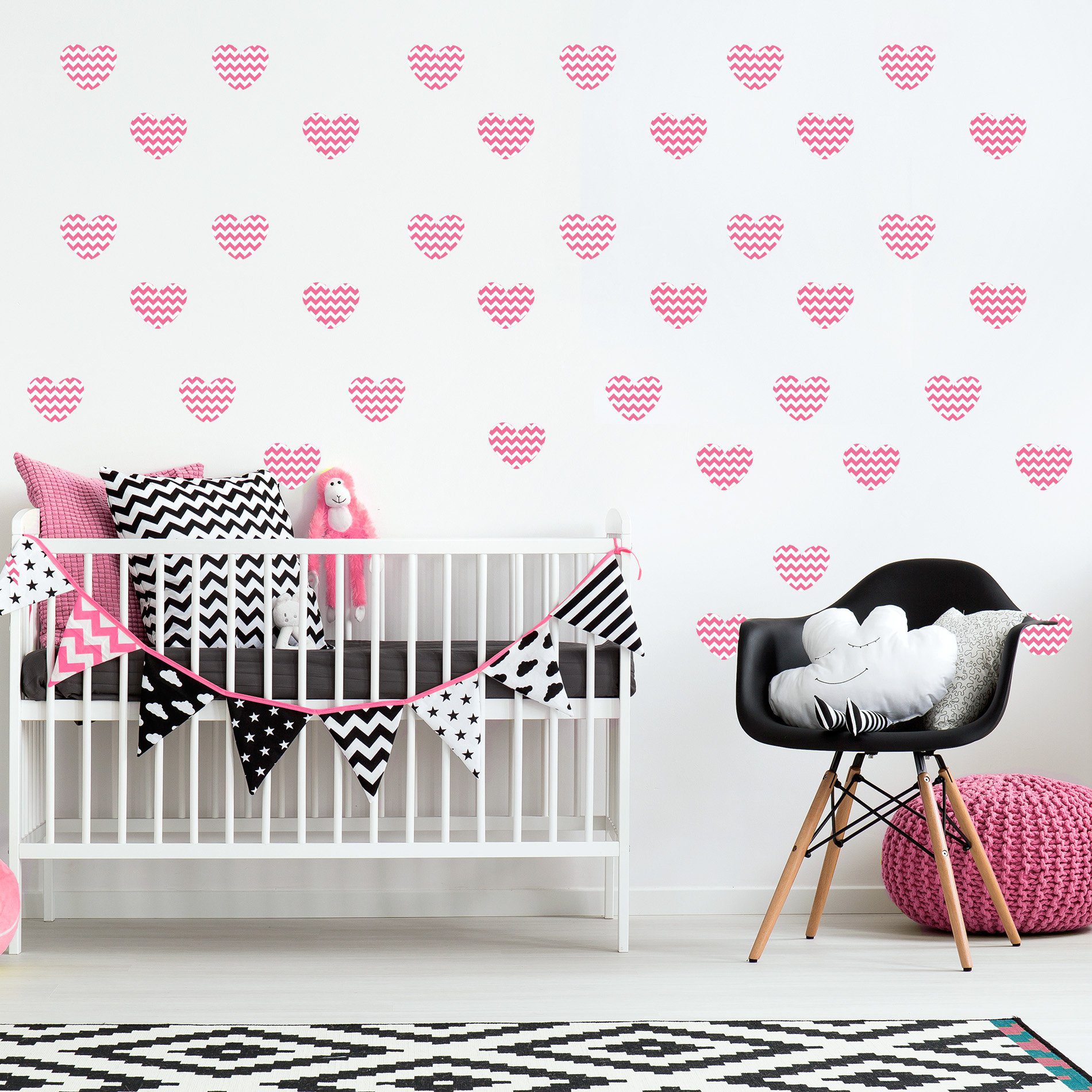 Adesivo de Parede Infantil Coração Rosa Chevron