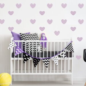 Adesivo de Parede Infantil Coração Roxo Chevron