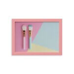 Quadro Pincel Maquiagem Candy Colors Moldura Rosa 22x32cm