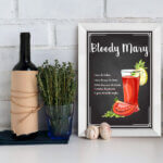 Quadro Bebida Bloody Mary 22x32cm Moldura Branca
