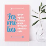 Placa Decorativa MDF Frase Familia Rosa 20x30cm