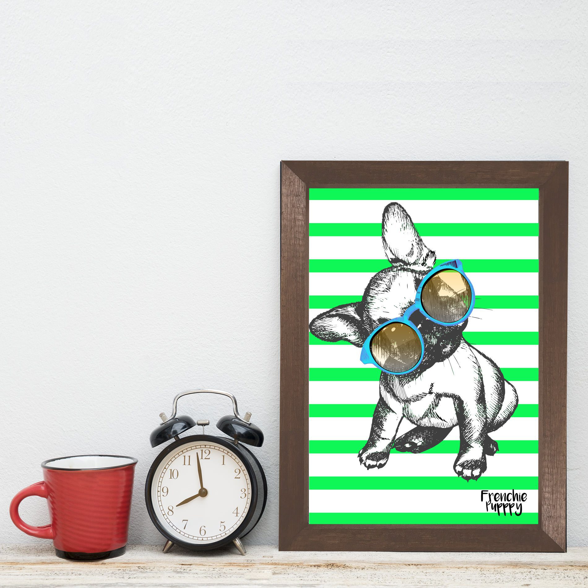Quadro Decorativo com Moldura Marrom Cachorro Puggy