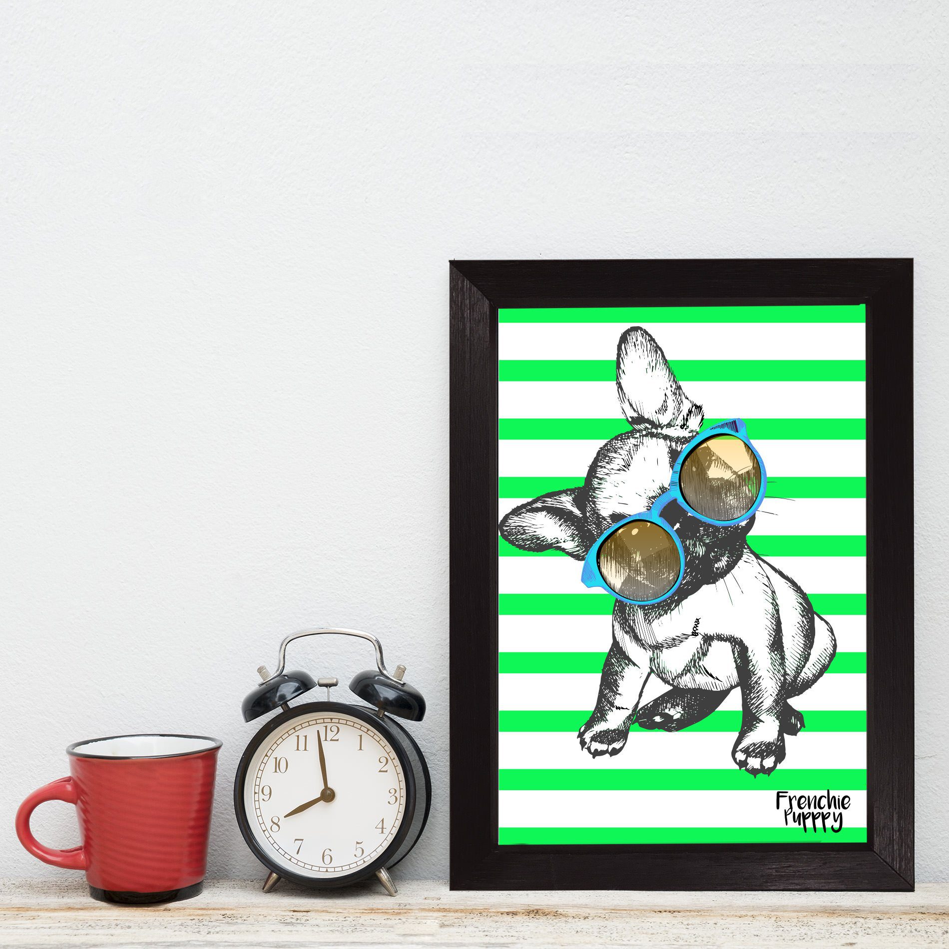 Quadro Decorativo com Moldura Preta Cachorro Puggy
