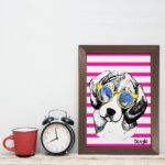 Quadro Decorativo com Moldura Marrom Cachorro Beagle 22x32cm