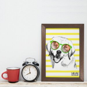Quadro Decorativo com Moldura Marrom Cachorro Labrador