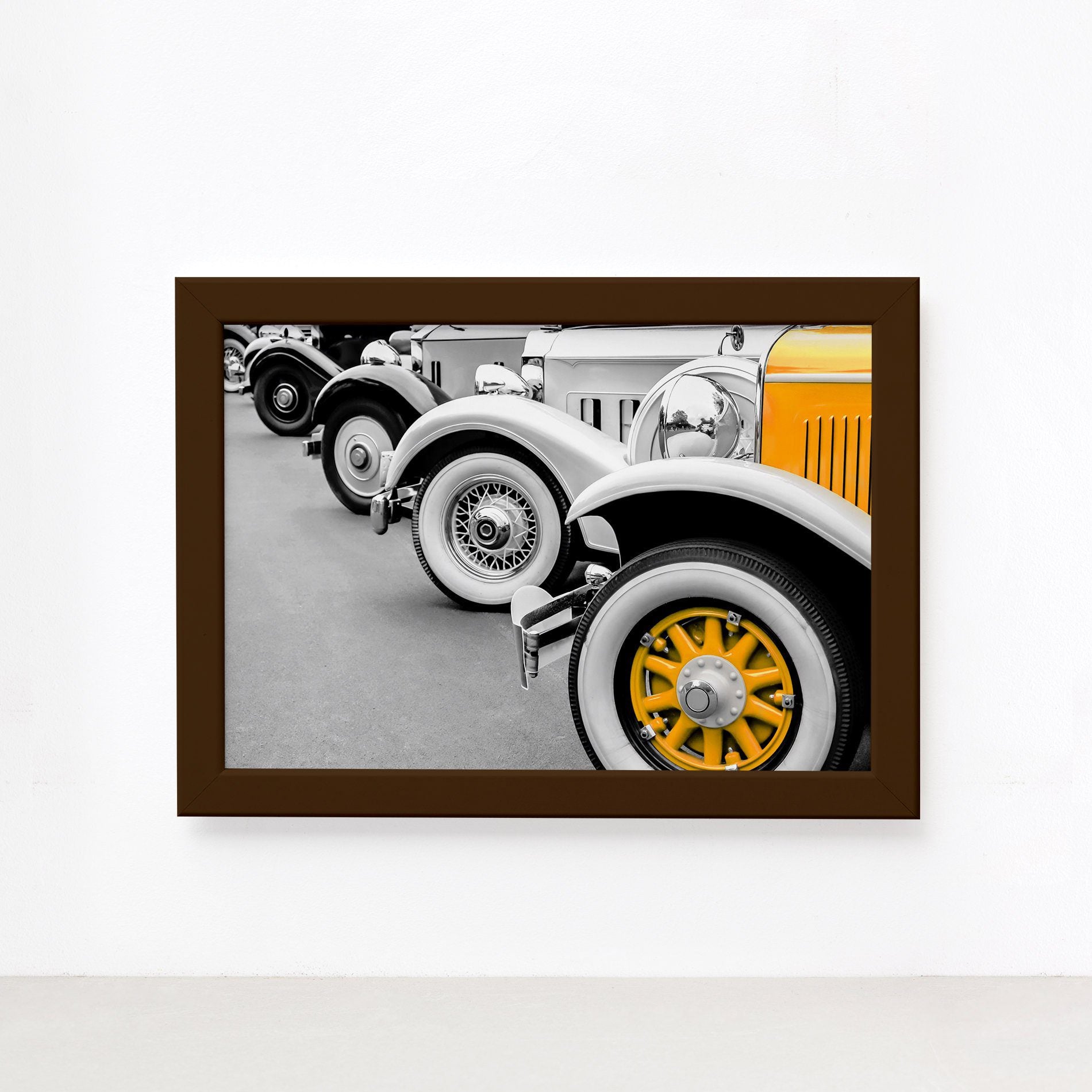Quadro Carro Antigo Amarelo Foto Moldura Marrom