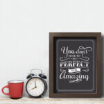 Quadro Vintage Frase Be Amazing 22x32cm Moldura Marrom