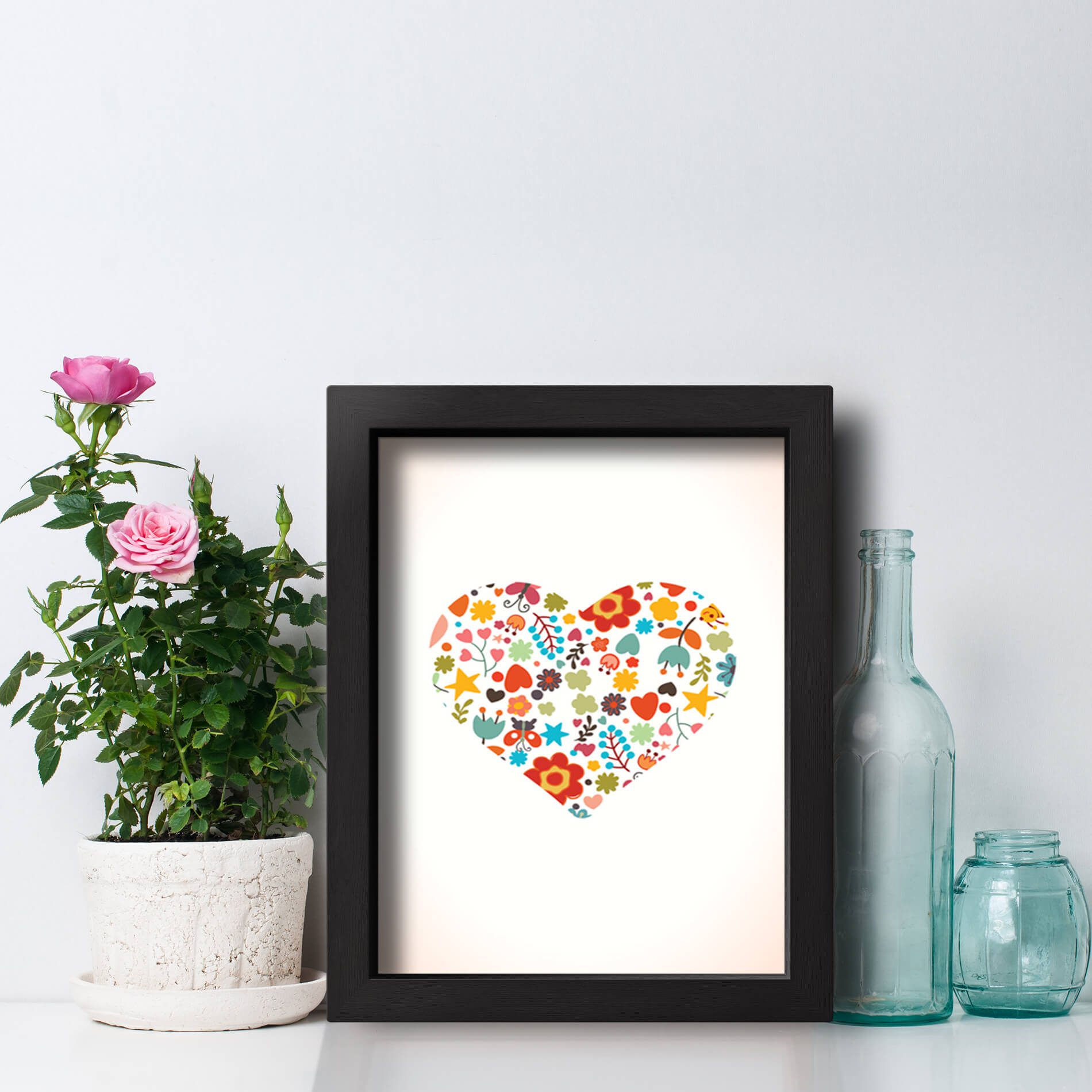 Quadro Decorativo Coração Flores Moldura Preta 22x32cm