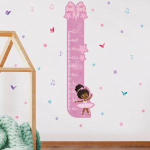Adesivo de Parede Bailarina Menina Cabelo Ondulado Régua