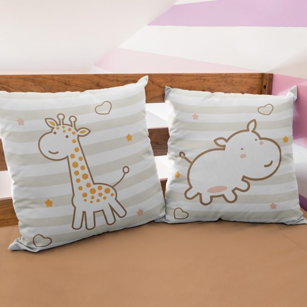 Kit Almofadas para Quarto de Bebê Girafa e Hipopótamo 2un 35x35cm - Imagem 2