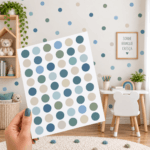 Adesivo de Parede Quarto Infantil Bolinhas Tons de Azul e Verde 82 Unidades